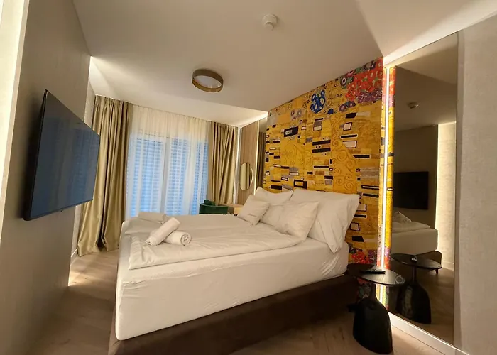 Apartman Luxury Legrand With Garden Bécs