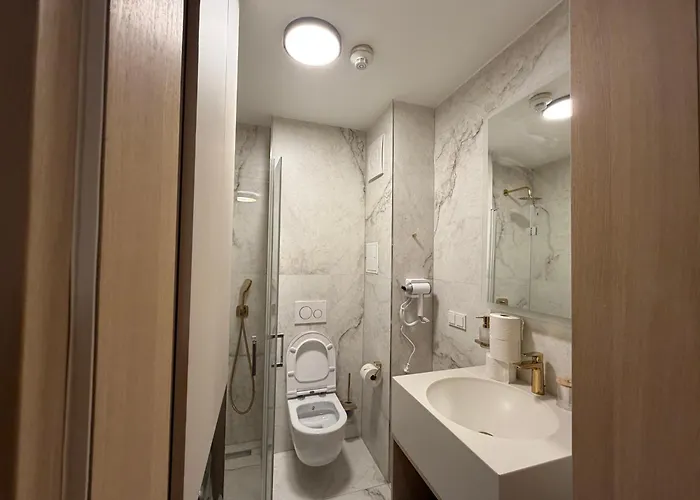 Luxury Legrand With Garden Apartman