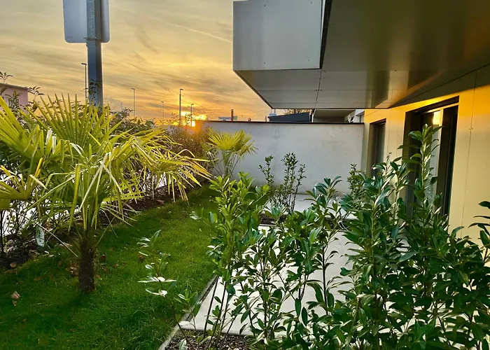 Luxury Legrand With Garden Apartman Bécs