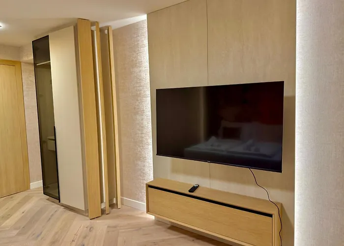 Luxury Legrand With Garden *
