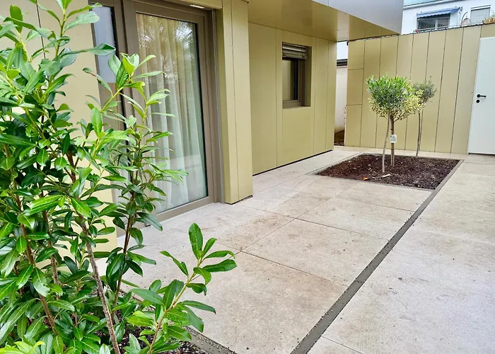 Luxury Legrand With Garden *