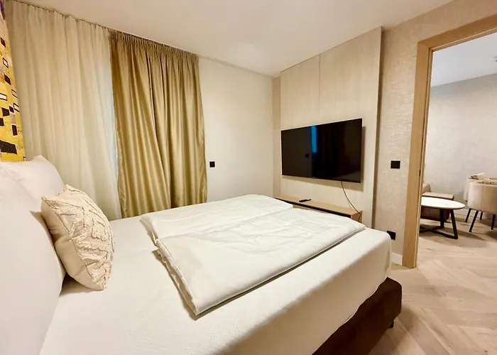 Apartman Luxury Legrand With Garden Bécs
