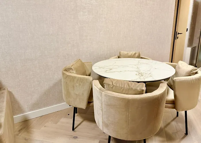 Luxury Legrand With Garden Bécs
